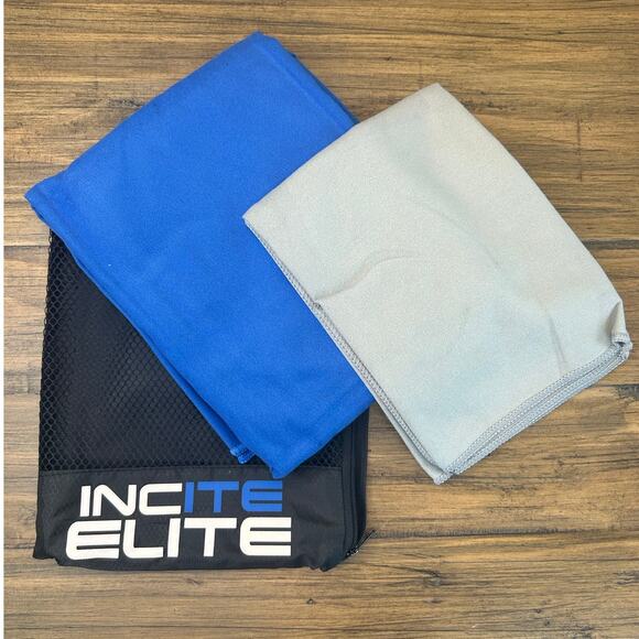 Microfiber Beach Towels X 2 & Carry Bag Quick Dry Lightweight Sand Free Compact - Picture 7 of 7